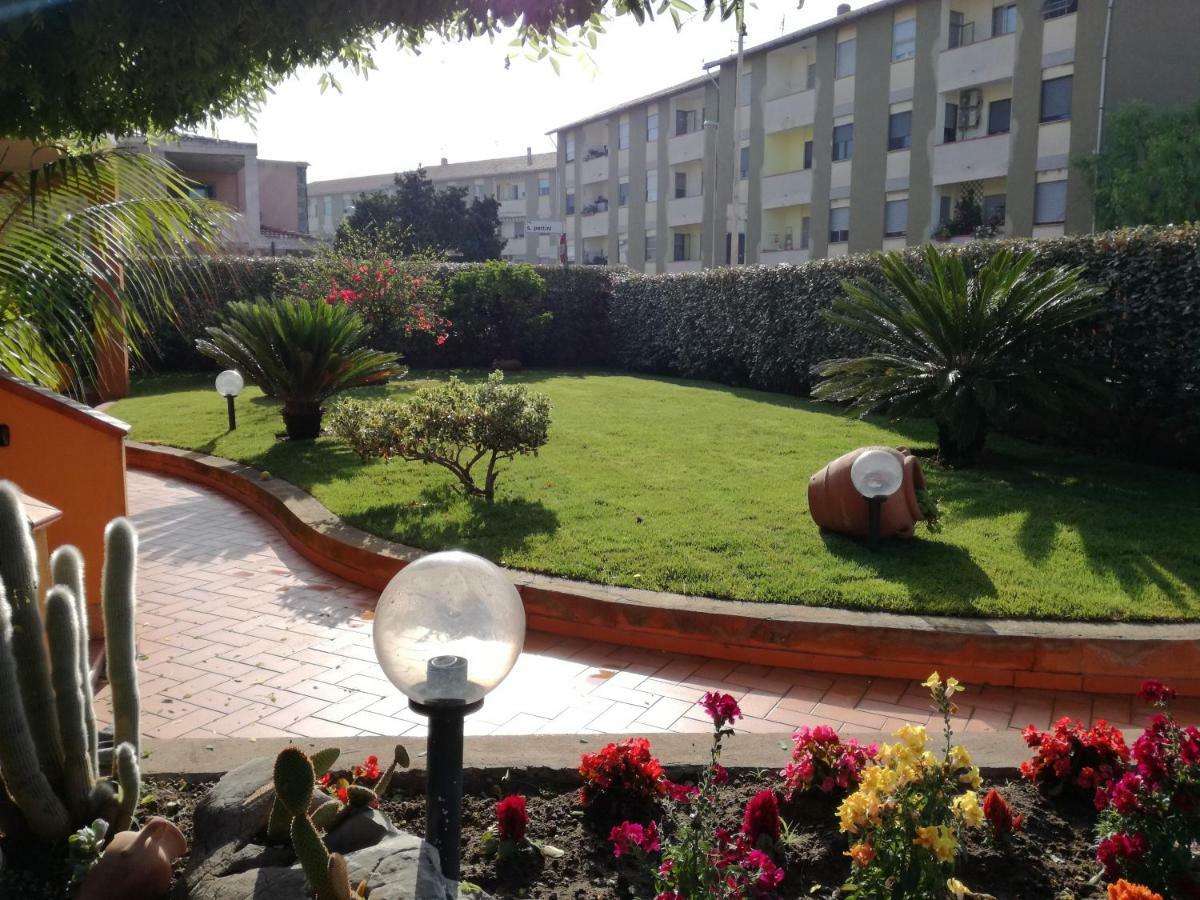 Casa Vacanze Villa Carmela Porto Torres Exterior foto